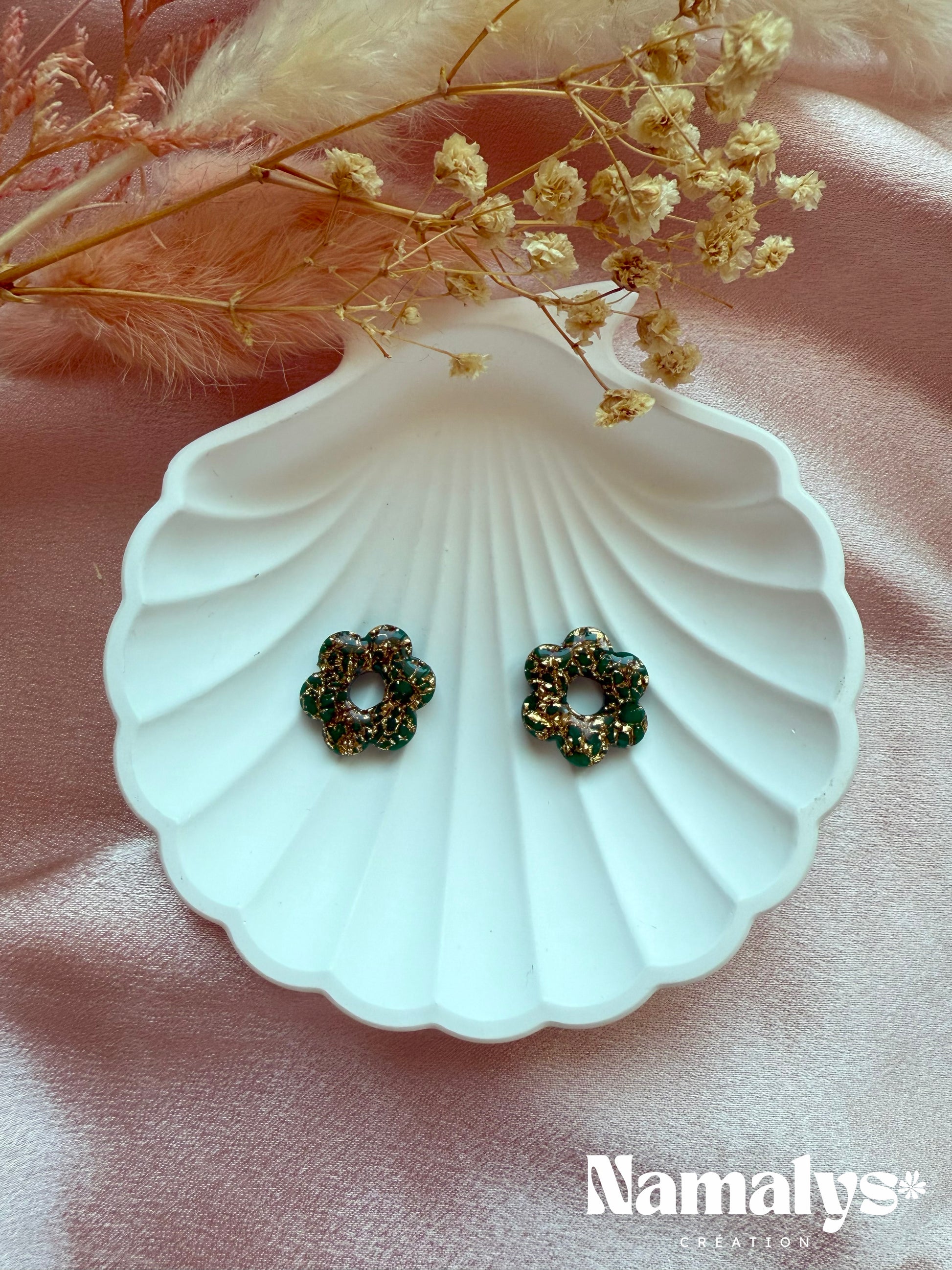 Pampille "Moun" - Motifs feuille d'Or