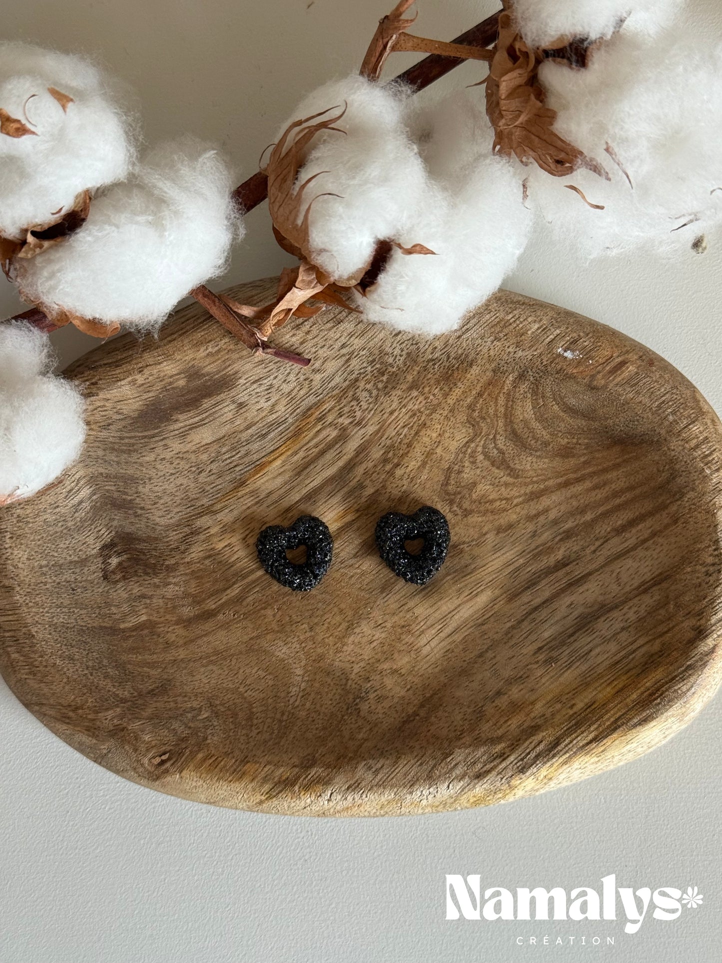 Pampilles "Petit coeur" en résine époxy